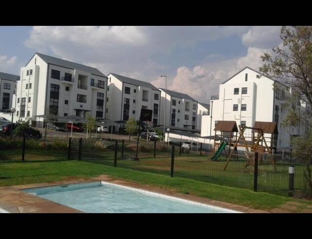 3 BEDROOM APARTMENT FOR SALE IN GREENSTONE HILL